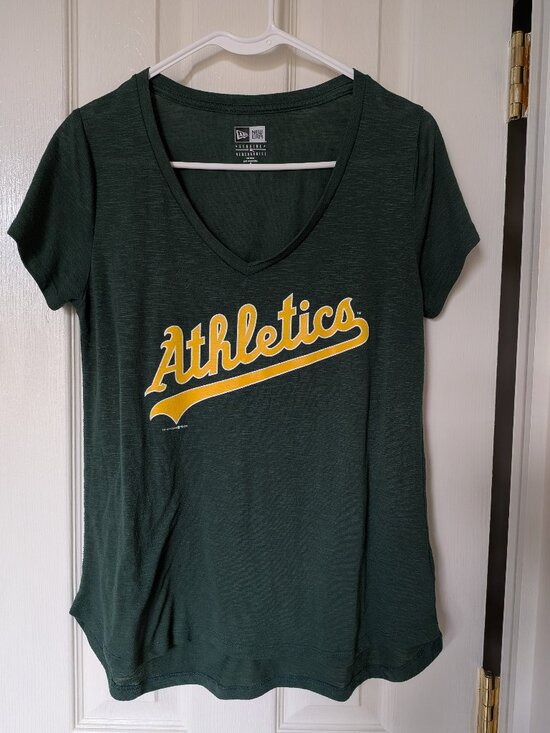 New Era Tops - Oakland Athletics Dark Green New Era Gameday V-Neck T-Shirt | Size Medium